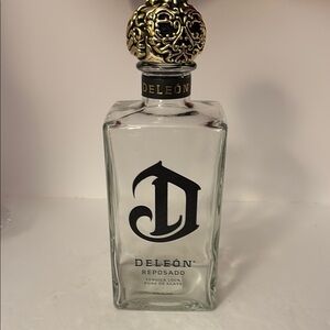 Reposado Tequila with Gold Accents